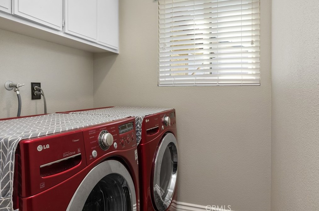 730 Thornton Ave, Hemet CA  92545-9129 exterior