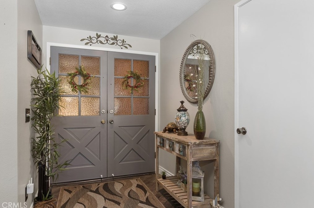 730 Thornton Ave, Hemet CA  92545-9129 exterior