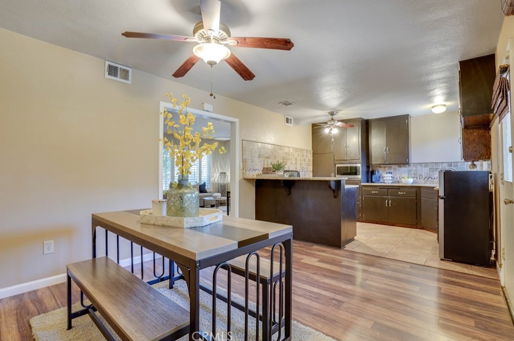 390 E Citron St, Corona, CA 92879