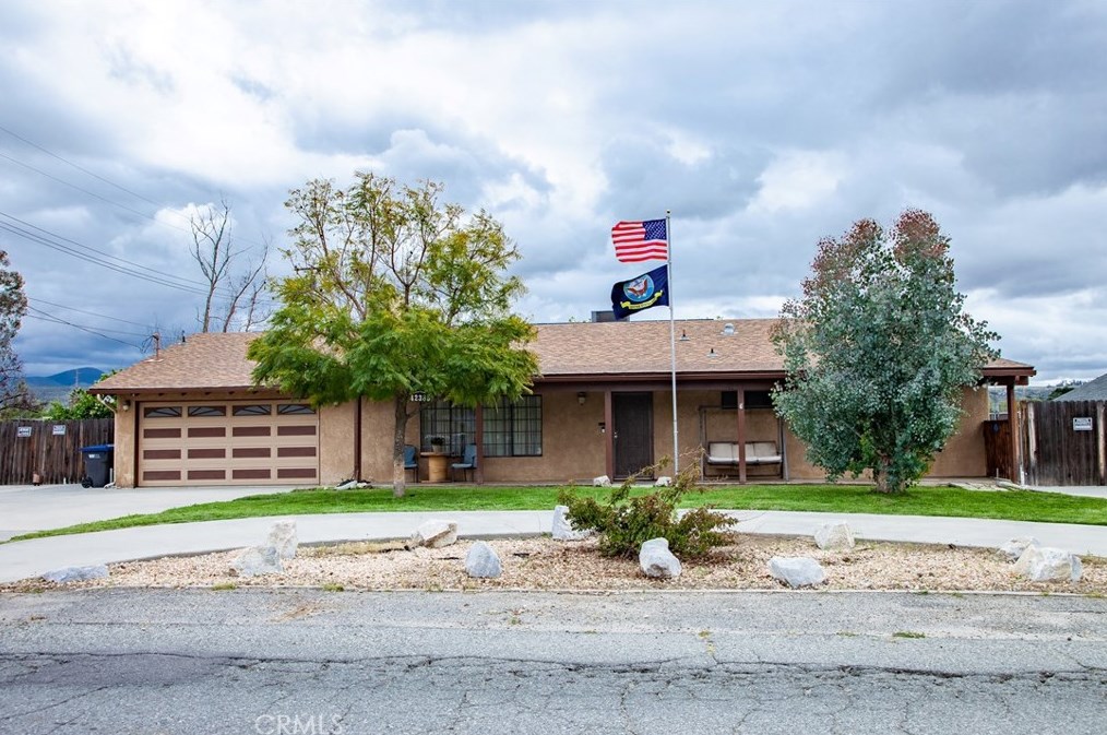 42385 E Mayberry Ave, Hemet, CA 92544