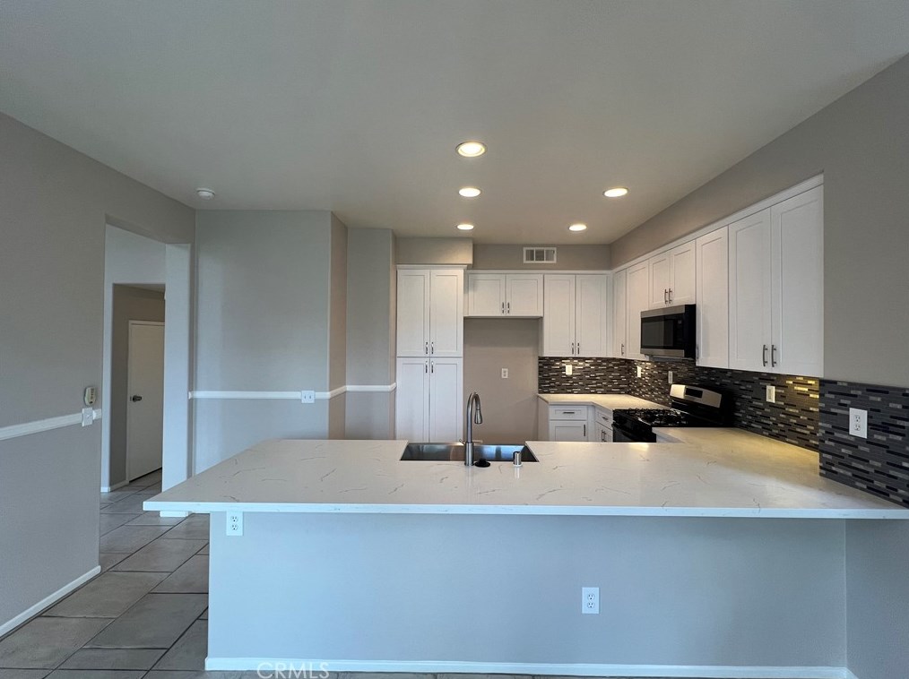 32492 Galatina St, Temecula CA  92592-3881 exterior