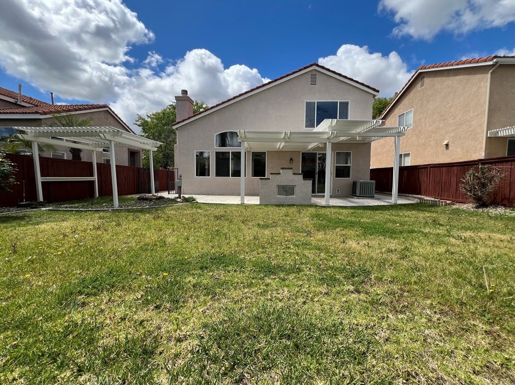 32492 Galatina St, Temecula CA  92592-3881 exterior