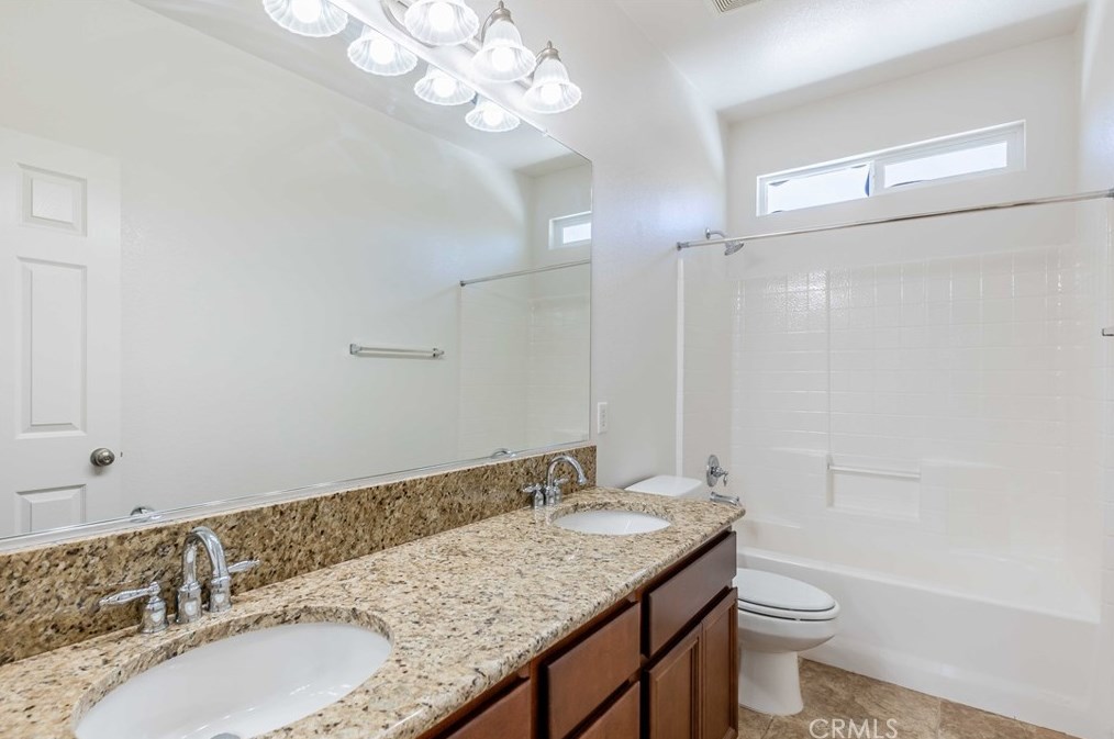 41036 Sunsprite St, Lake Elsinore CA  92532-1557 exterior