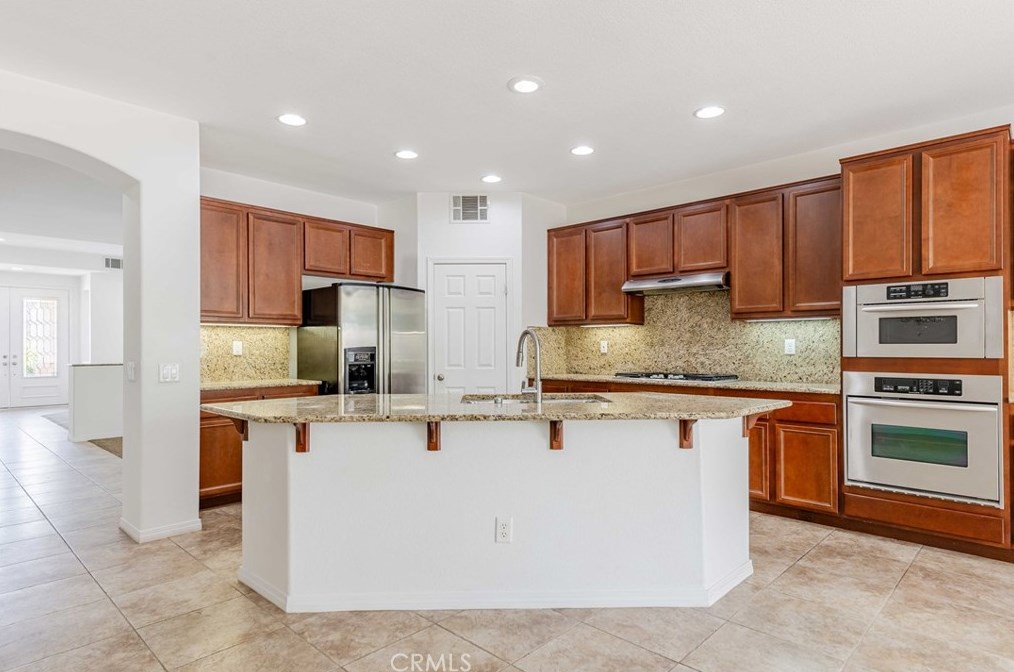 41036 Sunsprite St, Lake Elsinore CA  92532-1557 exterior