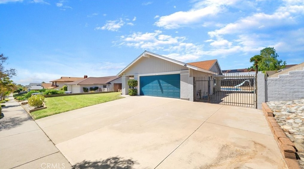 1473 Carlos Way, Upland, CA 91786-2463