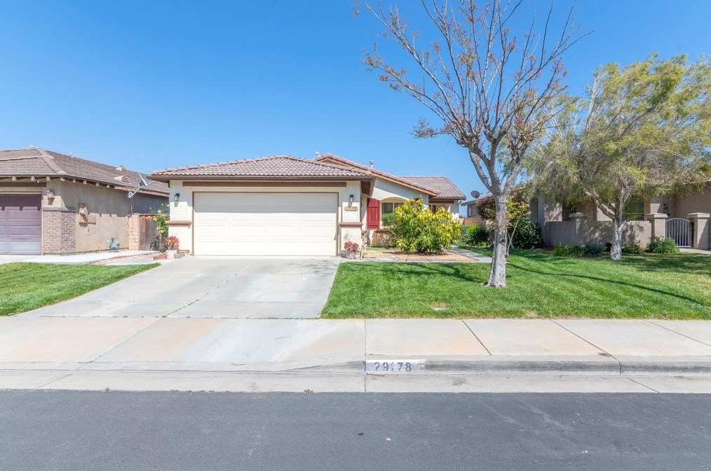 29178 Sunswept Dr, Lake Elsinore, CA 92530