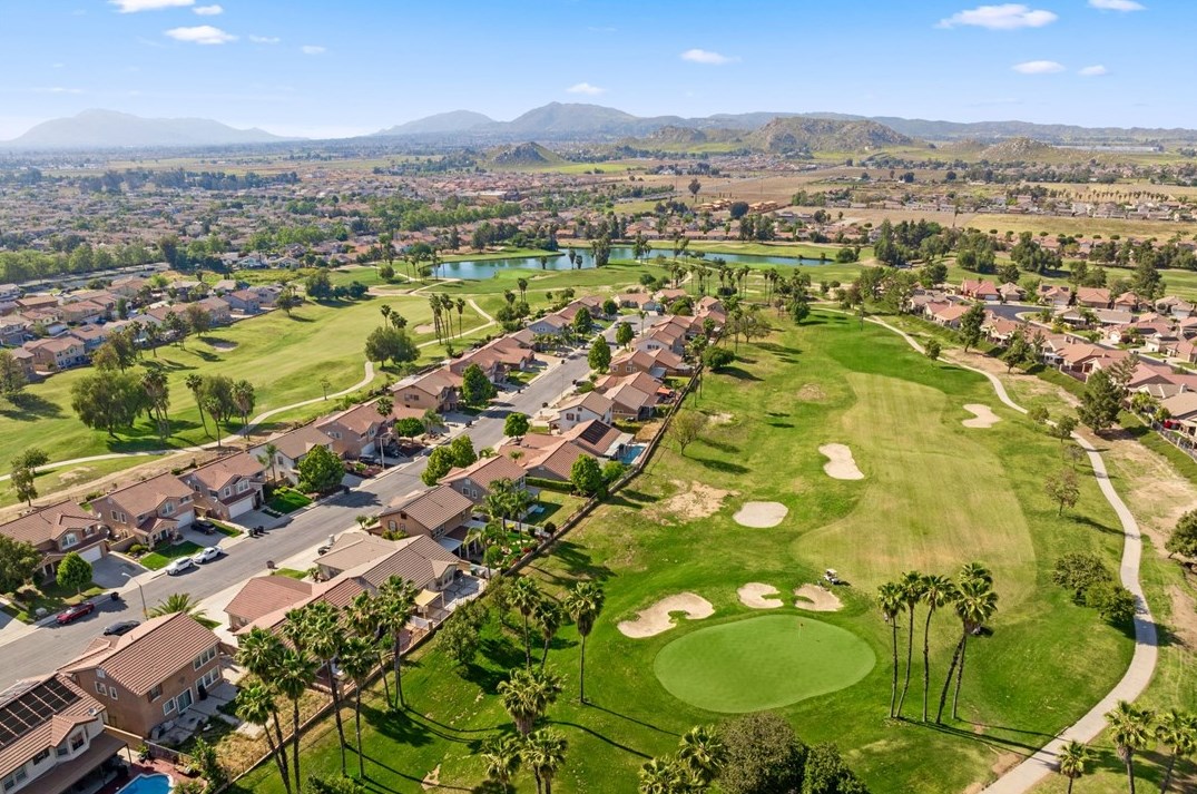 14930 Pete Dye St, Moreno Valley CA  92555-6330 exterior