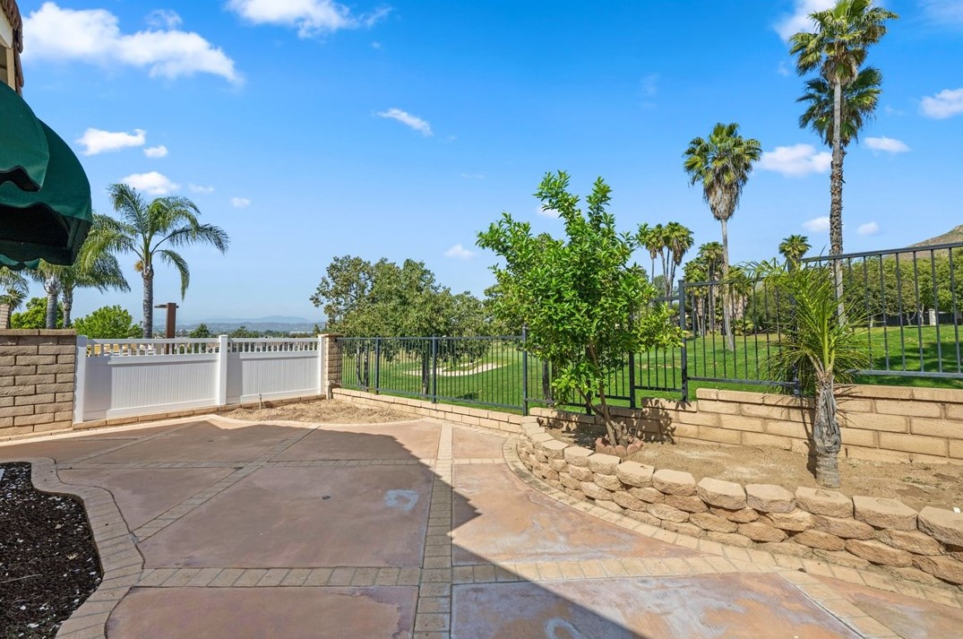 14930 Pete Dye St, Moreno Valley CA  92555-6330 exterior