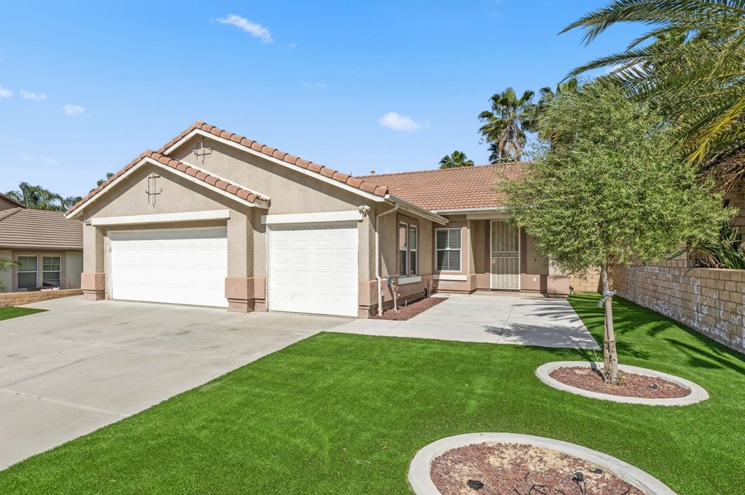 14930 Pete Dye St, Moreno Valley CA  92555-6333 exterior