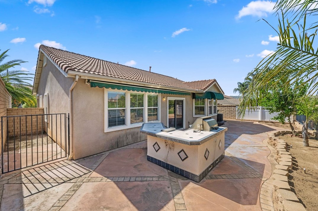 14930 Pete Dye St, Moreno Valley CA  92555-6330 exterior