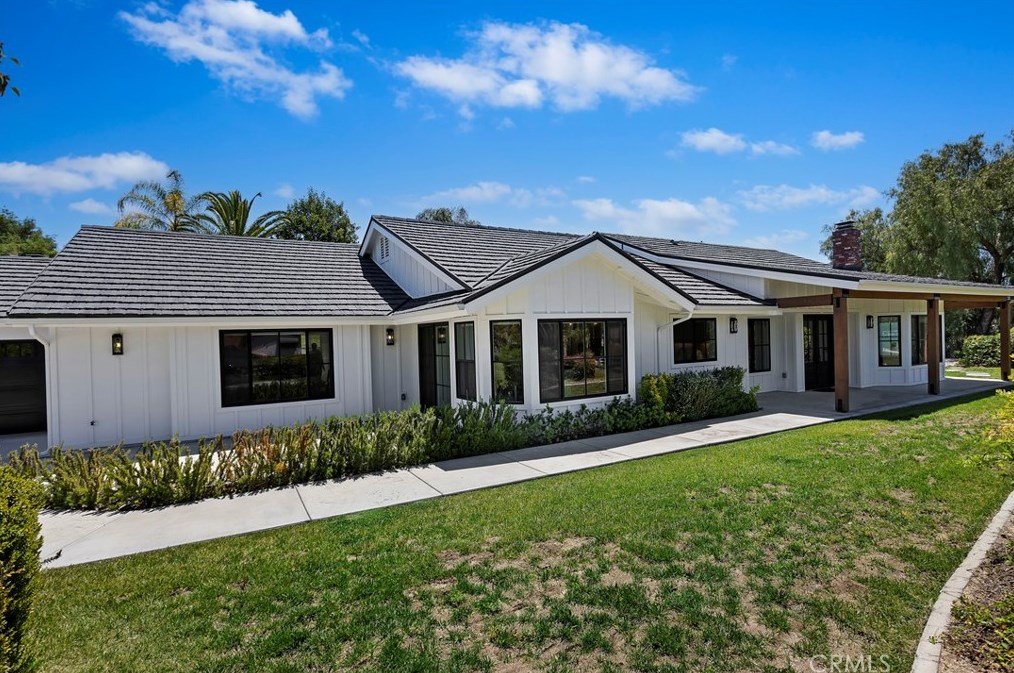 29795 Del Rey Rd, Temecula, CA 92591-1806