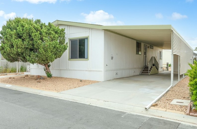 1300 W Menlo Ave #149, Hemet, CA 92543