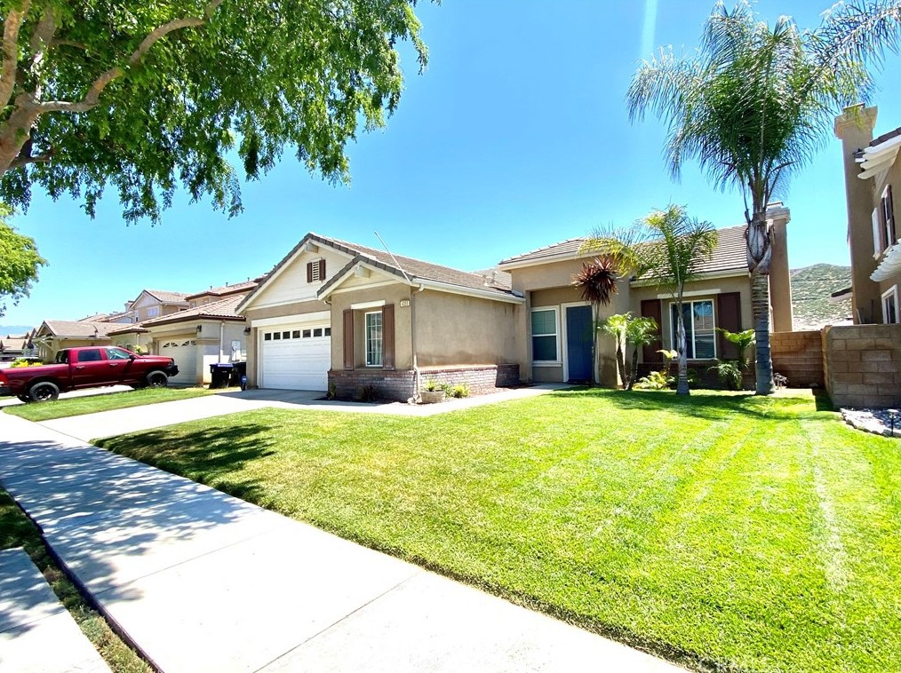 4355 Cloudywing Rd, Hemet, CA 92545