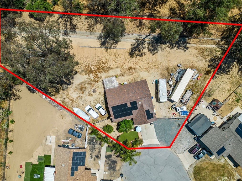 18049 Heidi Lisa Ln, Lake Elsinore CA  92532-1963 exterior