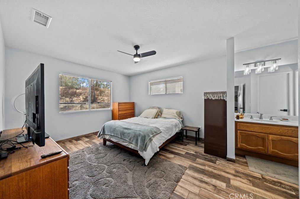 18049 Heidi Lisa Ln, Lake Elsinore CA  92532-1963 exterior