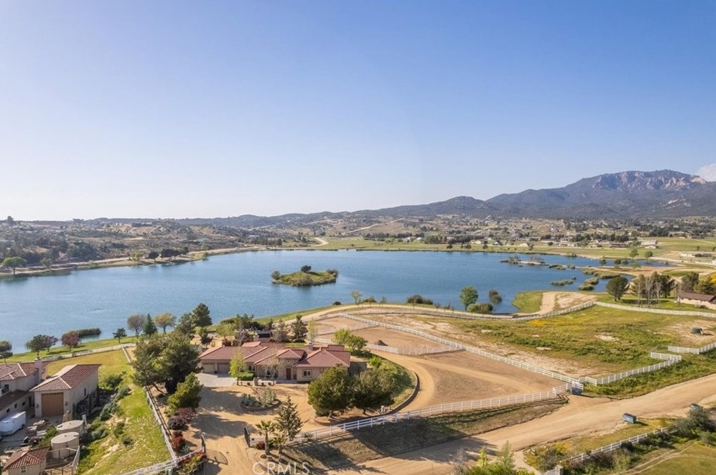 41917 Lakefront Dr, Aguanga CA  92536-9523 exterior