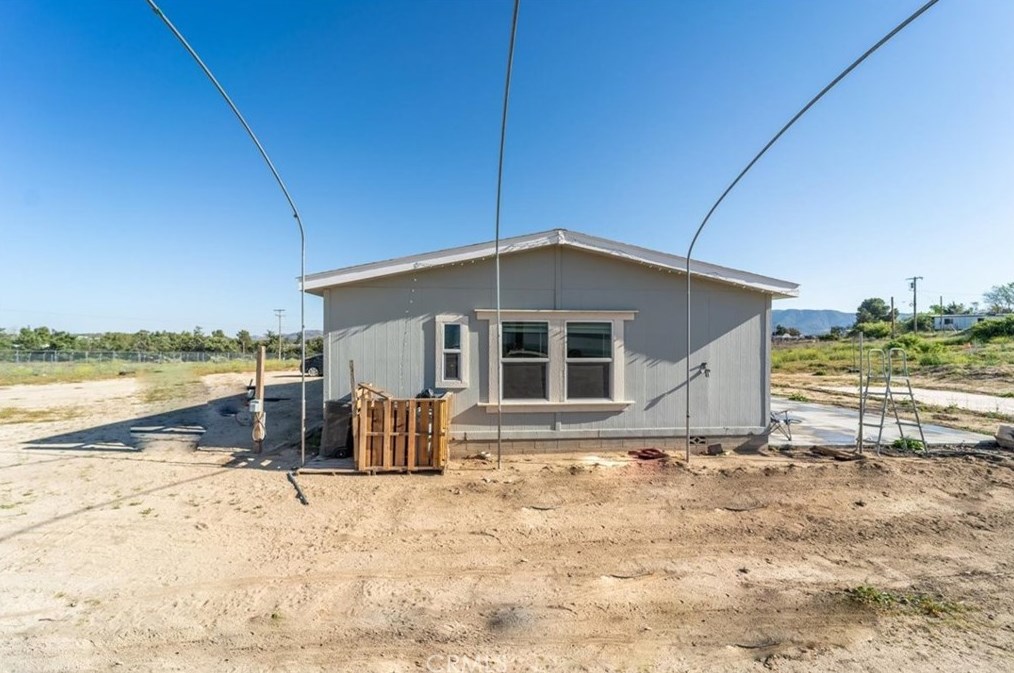 42225 El Campo Rd, Anza CA  92539-9746 exterior
