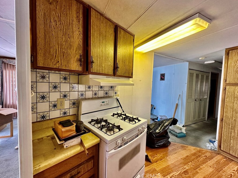 601 N Kirby St #394, Hemet, CA 92545