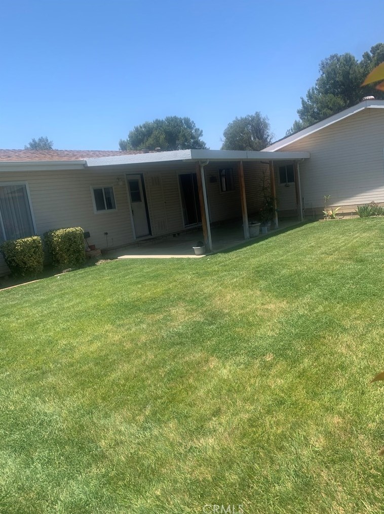 2525 Apple Tree St, Hemet CA  92545-7705 exterior
