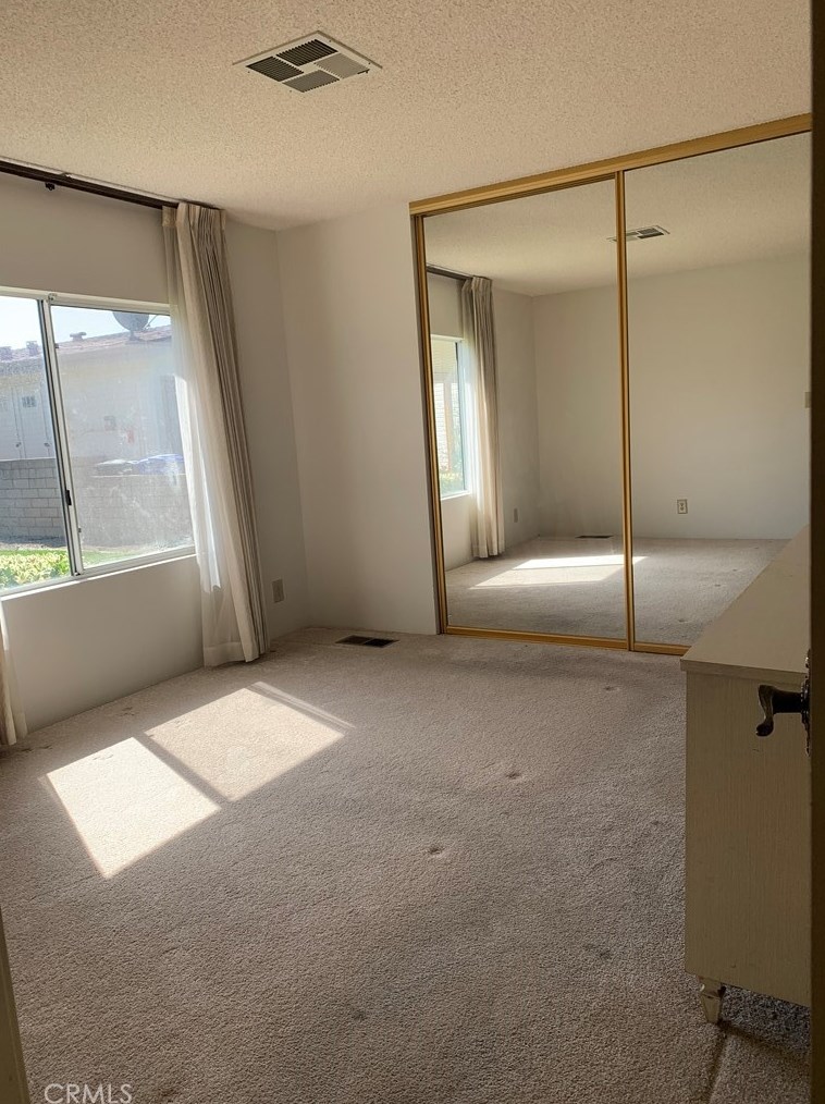 2525 Apple Tree St, Hemet CA  92545-7705 exterior
