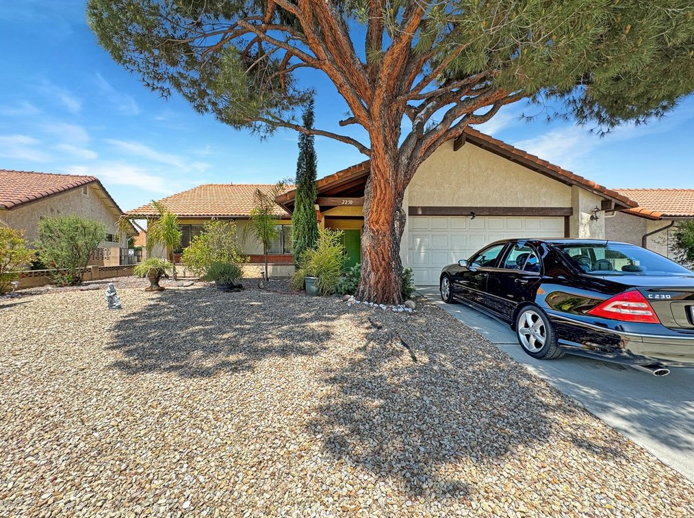 2250 Redwood Dr, Hemet, CA 92545-7731