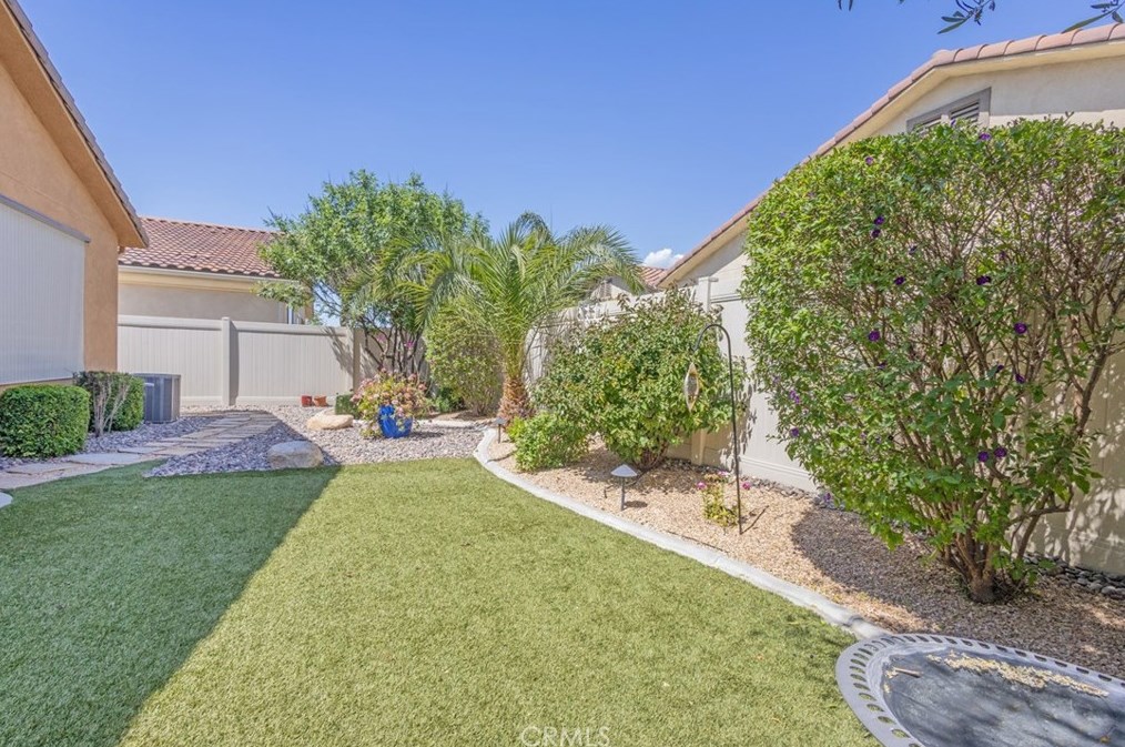 1370 Corte Alamonte, Hemet CA  exterior