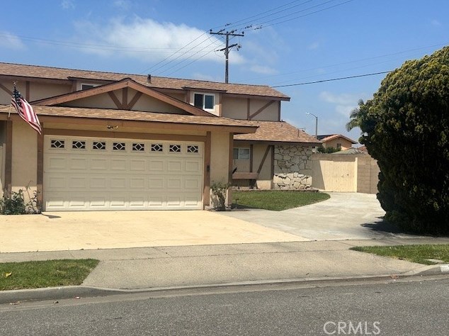 16515 Walnut St, Santa Ana, CA 92708-2245