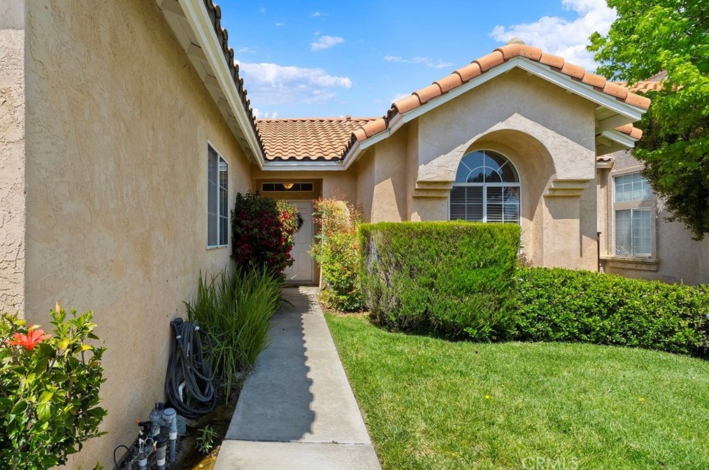 27464 Swallow Ct, Temecula, CA 92591-6154