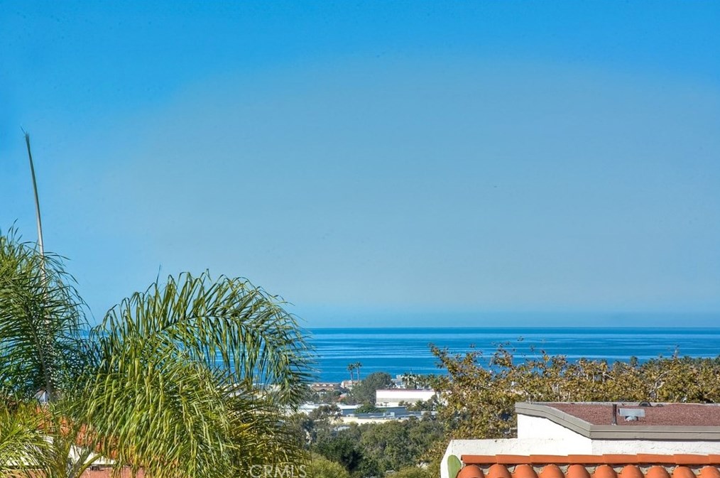 912 Caminito Madrigal, Carlsbad, CA 92011-2461