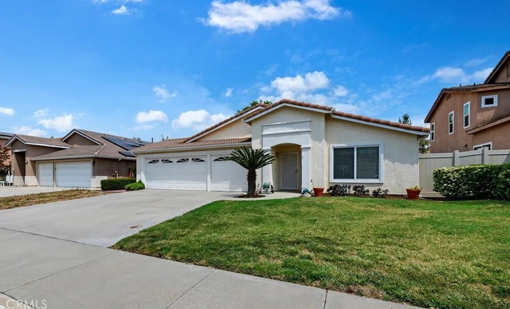 37204 Santa Rosa Glen Dr, Murrieta, CA 92562-3264