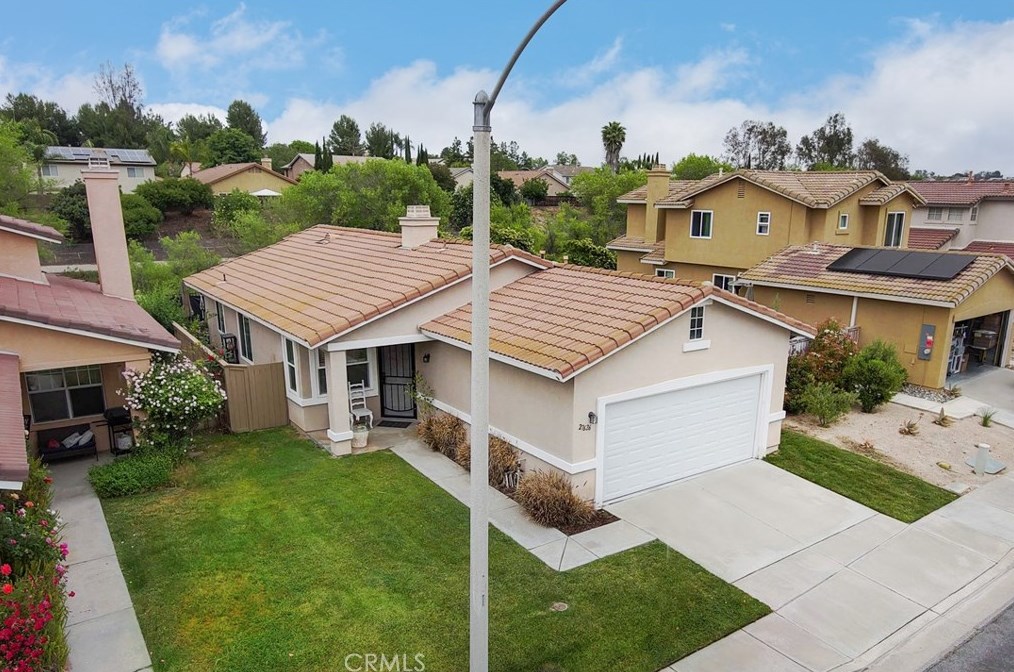 27626 Parkside Dr, Temecula, CA 92591-7345