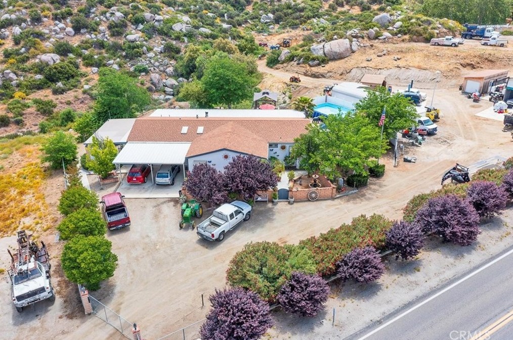 23220 Juniper Flats Rd, Lakeview, CA 92567-8811