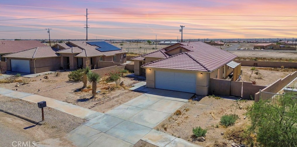 1986 Bell Ct, Thermal, CA 92274-8128
