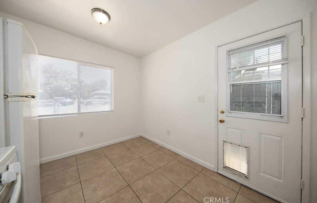 221 Alessandro St, Hemet CA  92543-8843 exterior