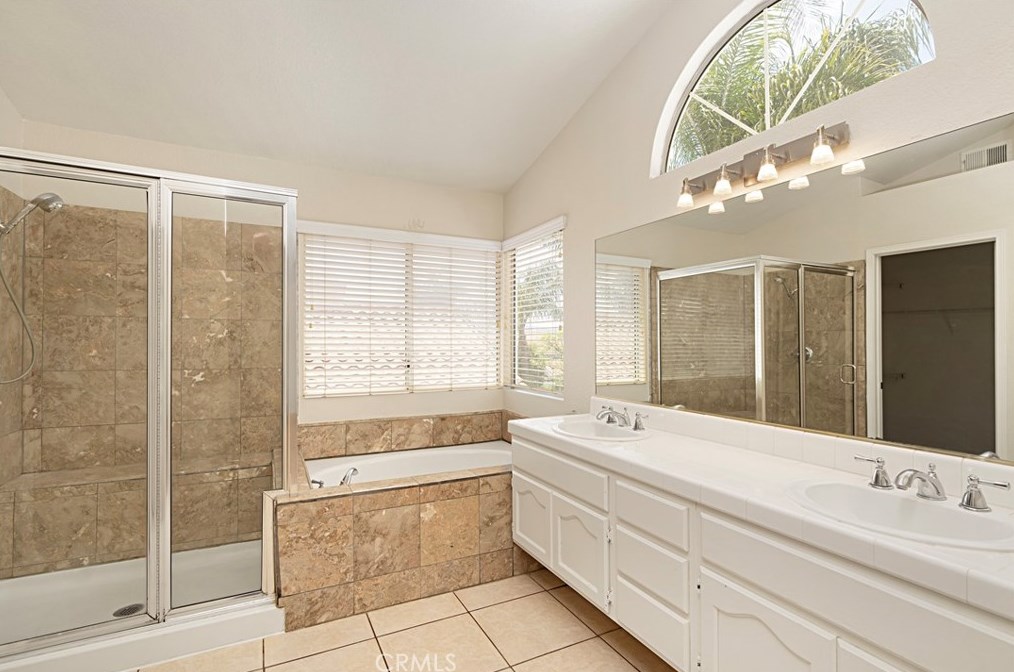 23816 Peach Blossom Ct, Murrieta CA exterior