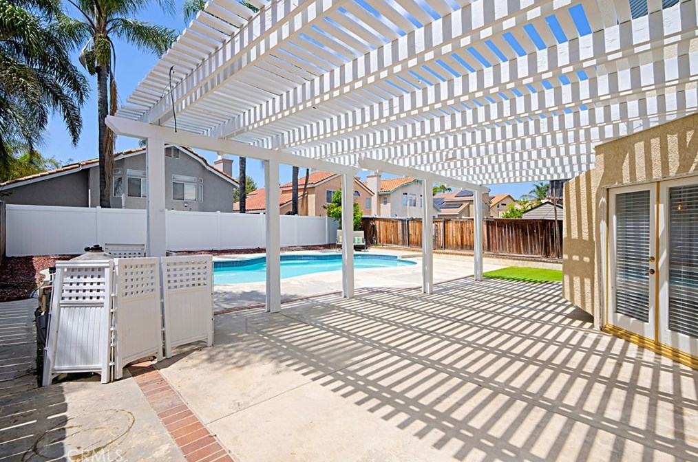 23816 Peach Blossom Ct, Murrieta CA exterior