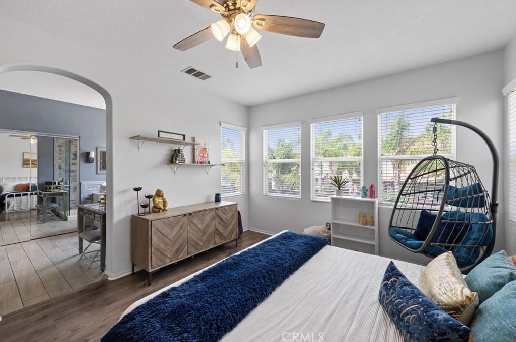 40238 Danbury Ct, Temecula CA  92591-7557 exterior