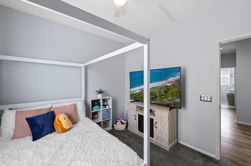 40238 Danbury Ct, Temecula CA  92591-7557 exterior