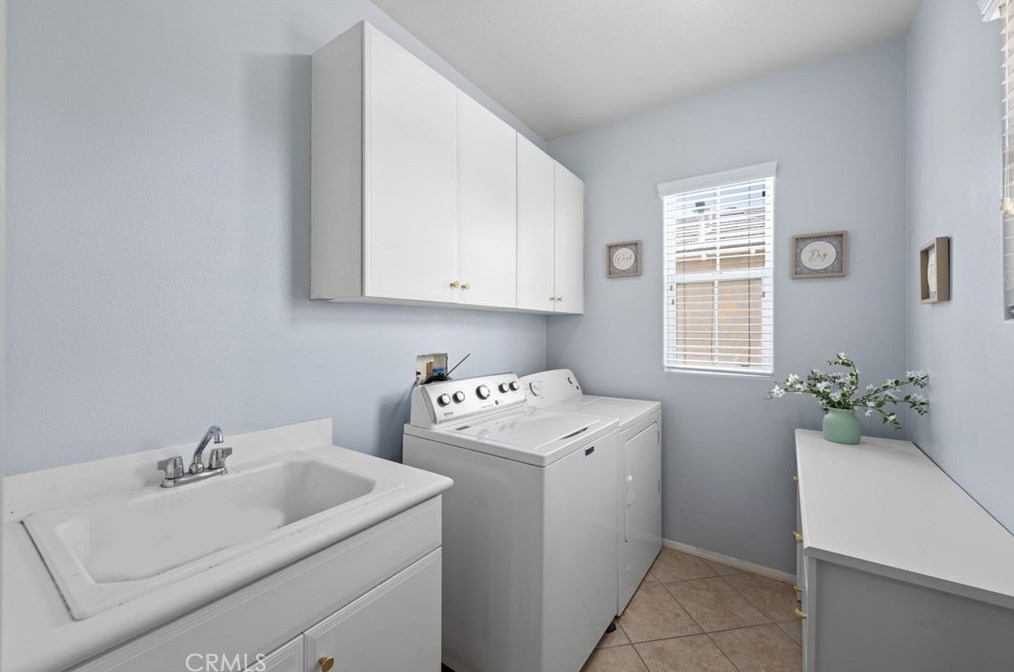 40238 Danbury Ct, Temecula CA  92591-7557 exterior