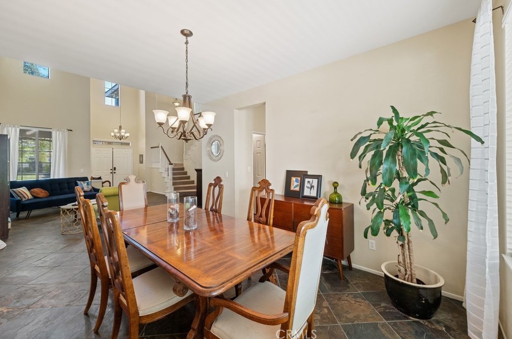 32989 Sotelo Dr, Temecula CA 92592-3410 exterior