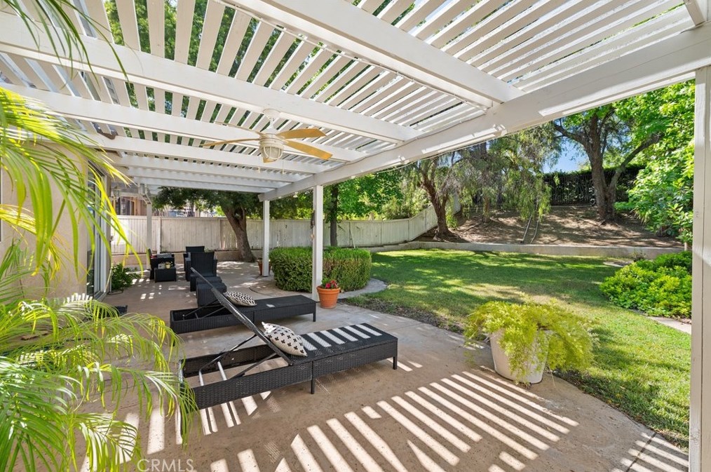 32989 Sotelo Dr, Temecula CA 92592-3410 exterior