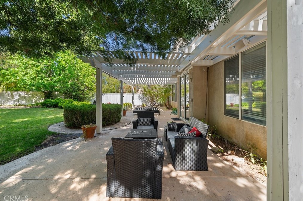 32989 Sotelo Dr, Temecula CA 92592-3410 exterior