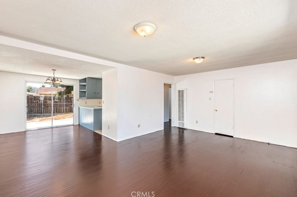 580 Lanier St, Hemet CA  92543-6141 exterior