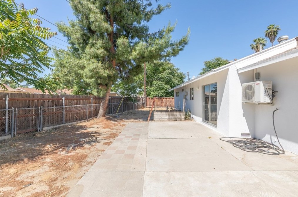 580 Lanier St, Hemet CA  92543-6141 exterior