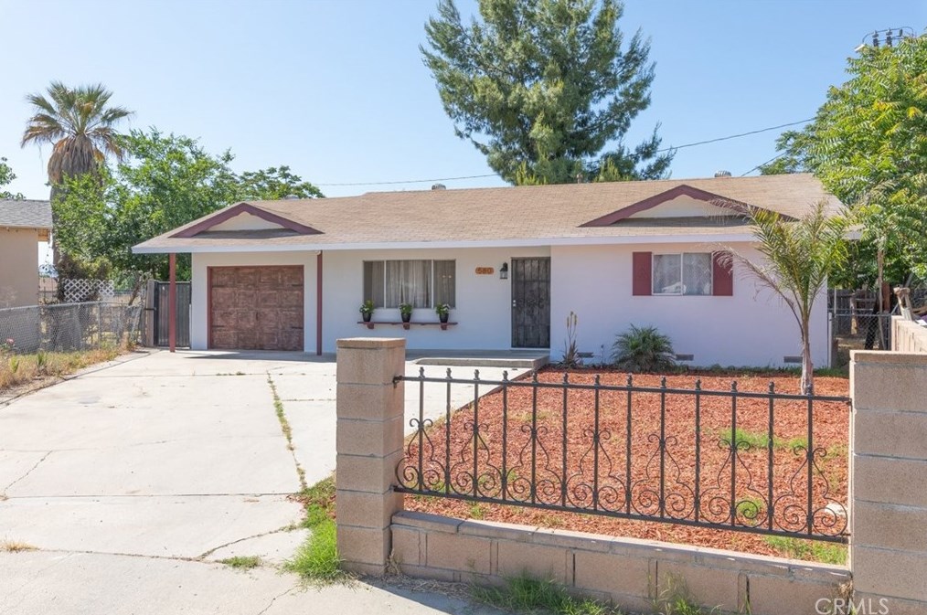 580 Lanier St, Hemet, CA 92543-6163