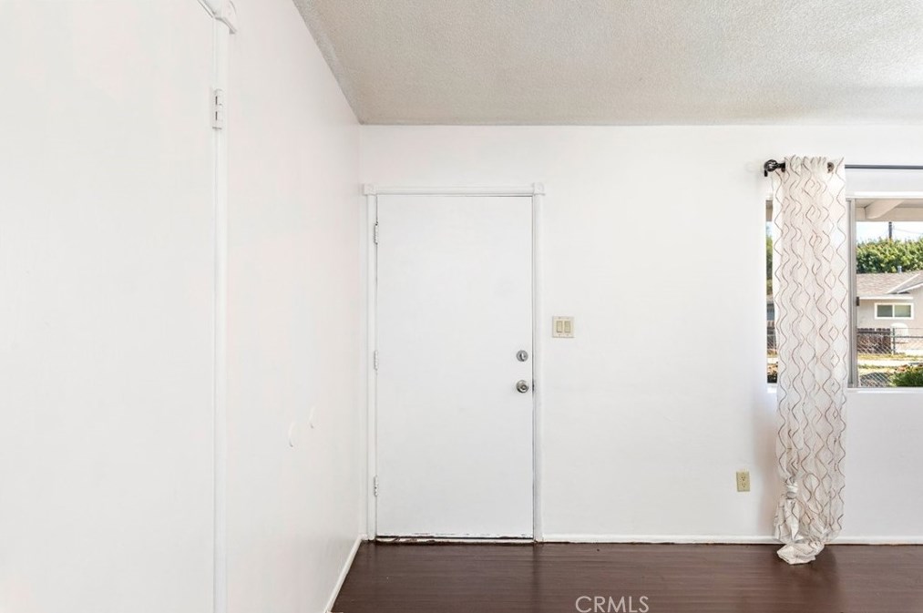 580 Lanier St, Hemet CA  92543-6141 exterior