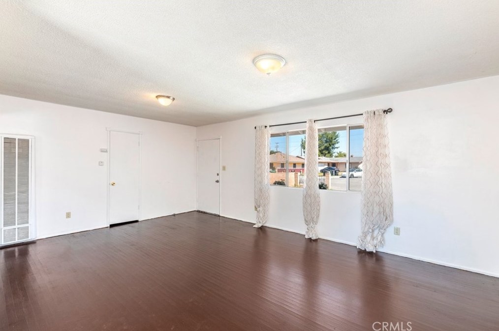 580 Lanier St, Hemet CA  92543-6141 exterior