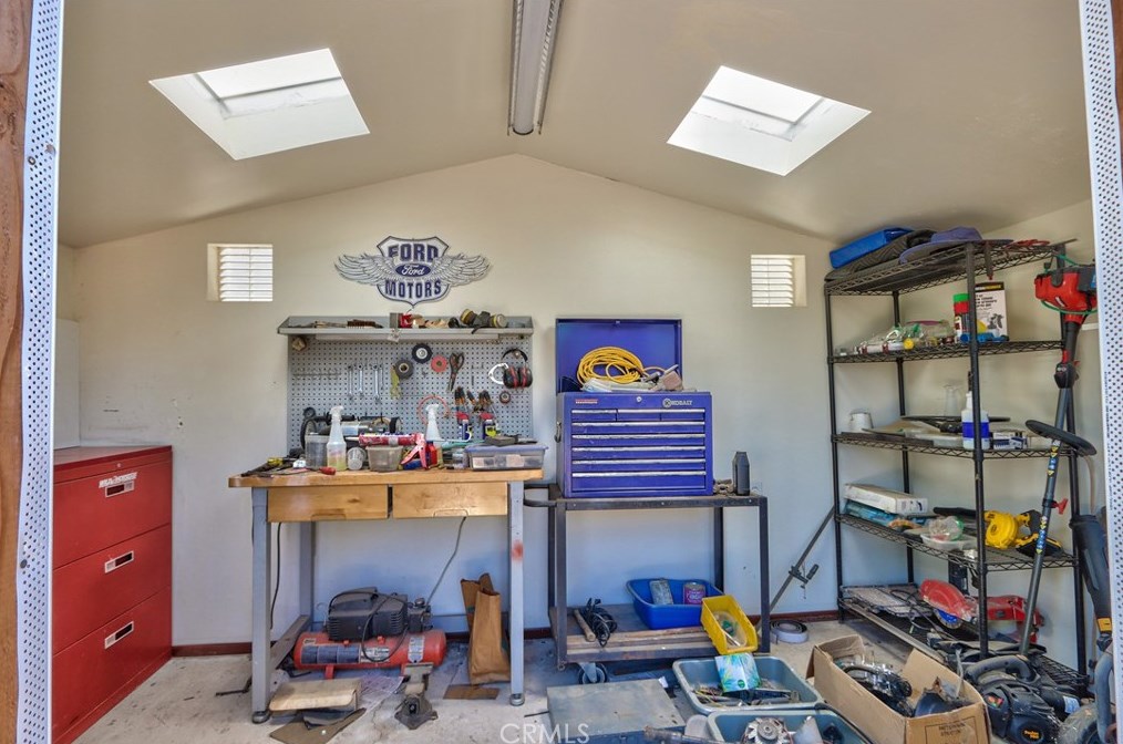 20689 Un St, Wildomar CA 92595-9275 exterior