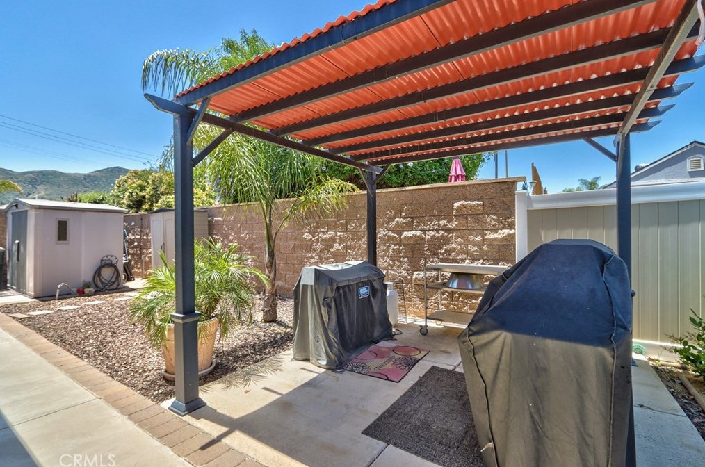 20689 Un St, Wildomar CA 92595-9275 exterior