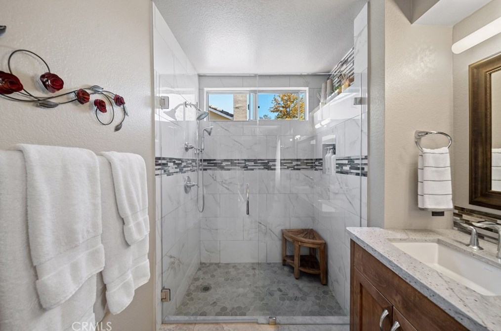 42281 Camino Romo, Temecula CA  92592-3538 exterior